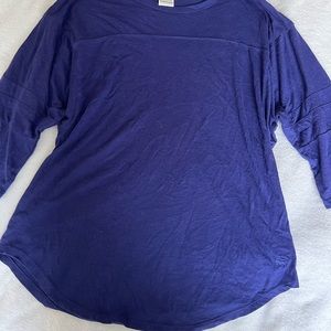 Blue vs pink top